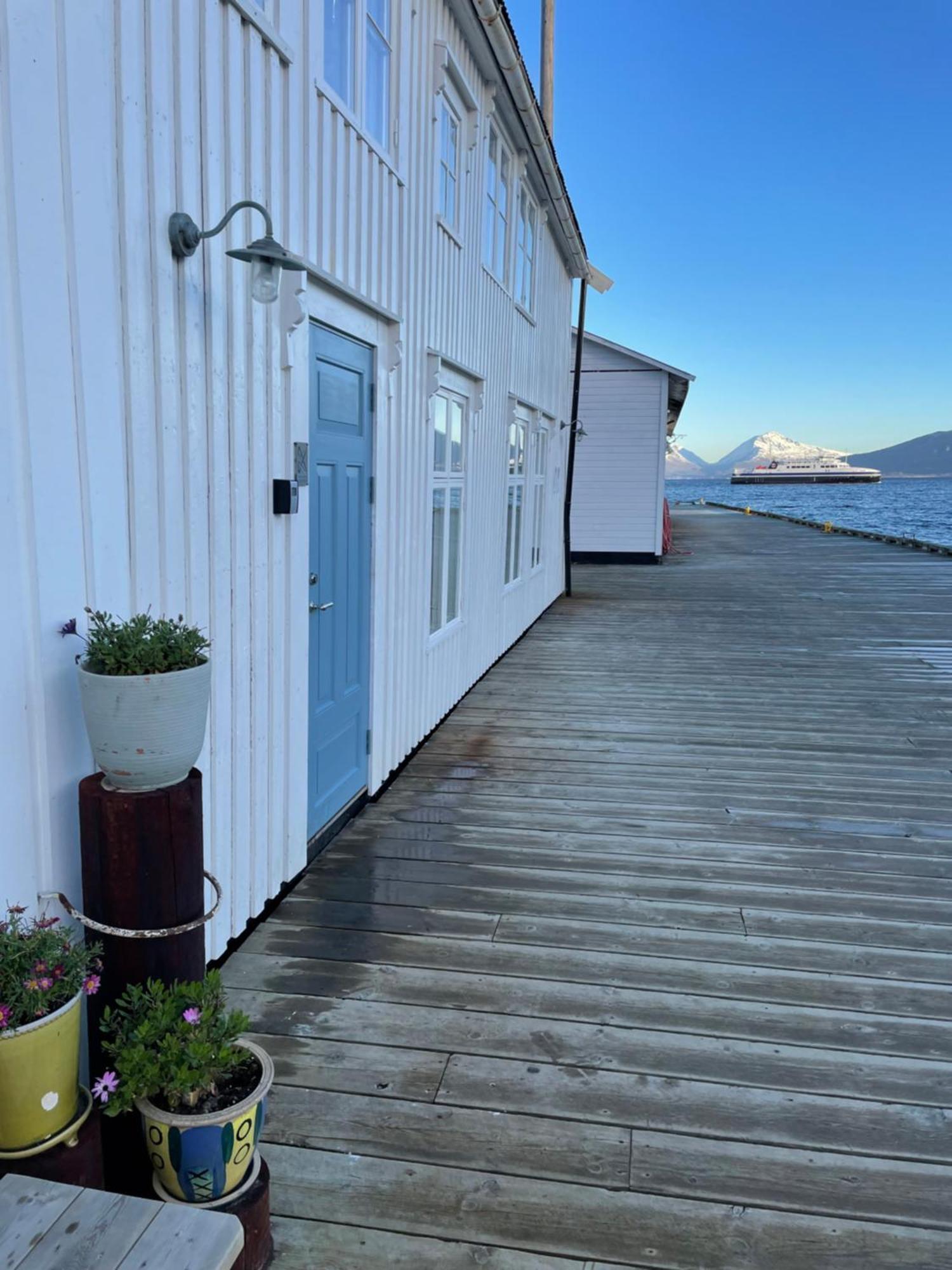 1. Etg I Dampskipsbrygga, Lodingen Havn Exteriér fotografie