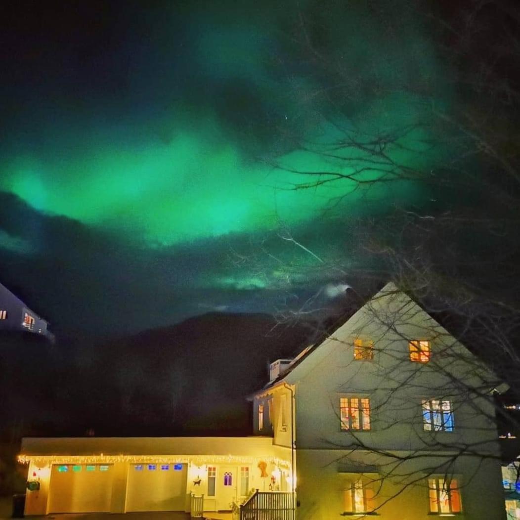 1. Etg I Dampskipsbrygga, Lodingen Havn Exteriér fotografie