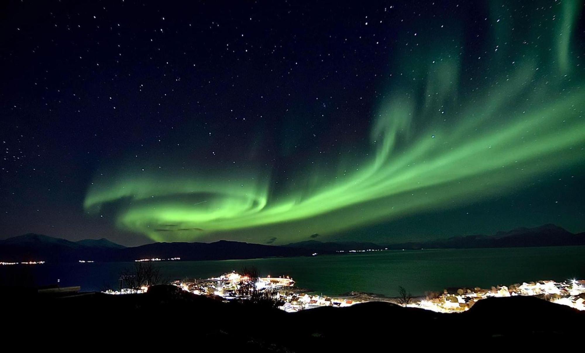 1. Etg I Dampskipsbrygga, Lodingen Havn Exteriér fotografie